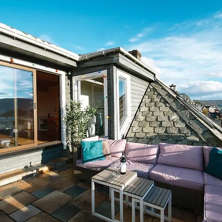 Apartamento Spacious Penthouse With Grand Terrace Bergen